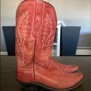 Women’s cowboy boots